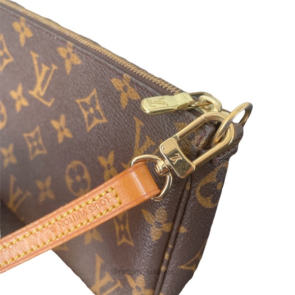 Louis Vuitton Pochette w/ Removable Vachetta Strap - Picture 4 of 10